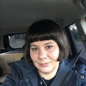 Meet your Posher, Anne